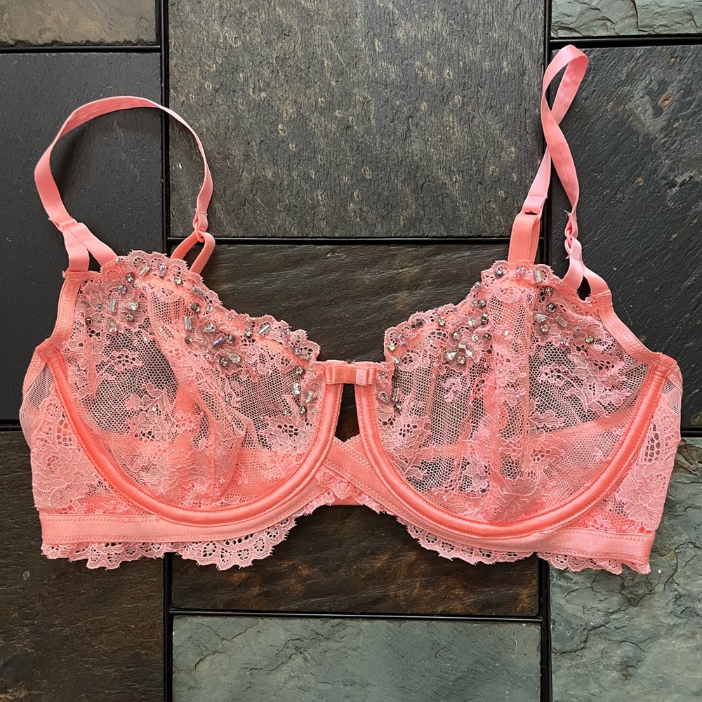 Victoria’s Secret Designer Unlined Bra Gem